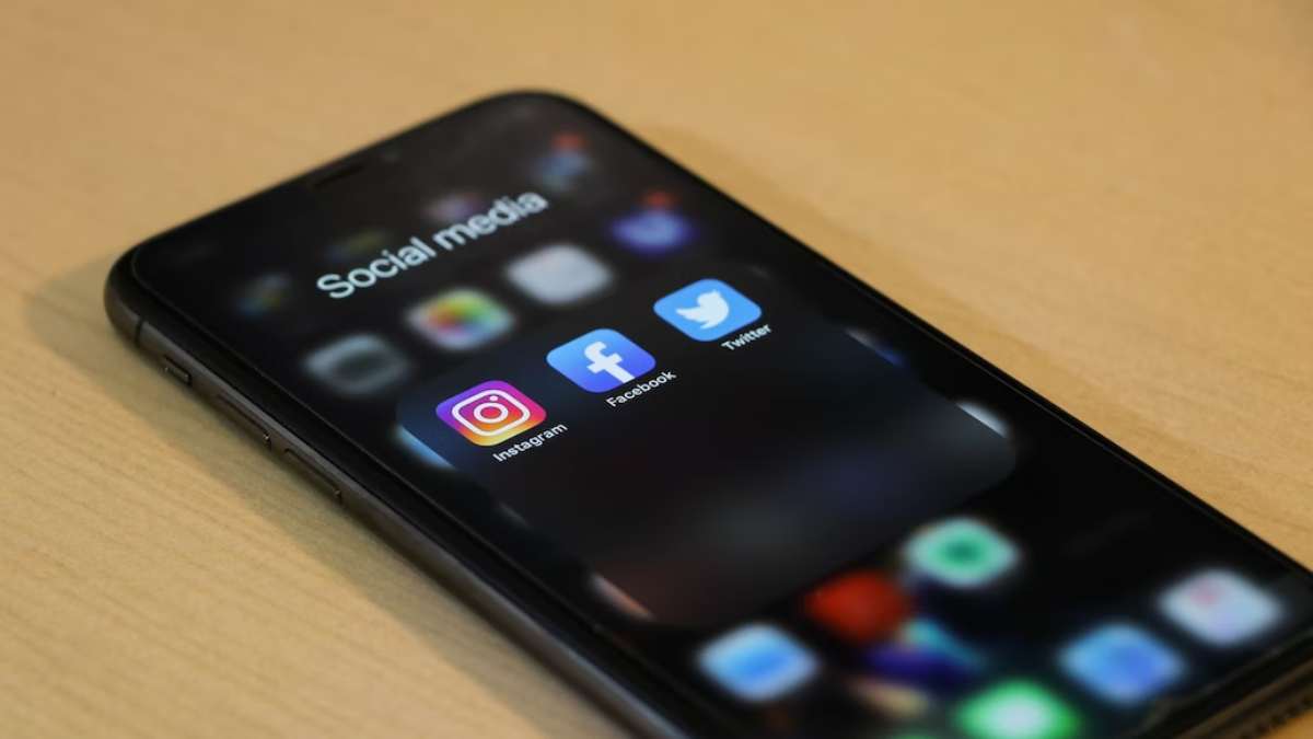 Menjaga Battery Health iPhone dengan Menonaktifkan Latar Belakang